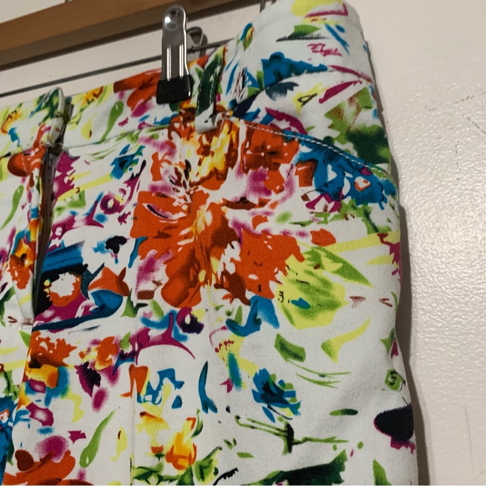 New Directions Multicolor Floral Pants Size 8 - Picture 2 of 6